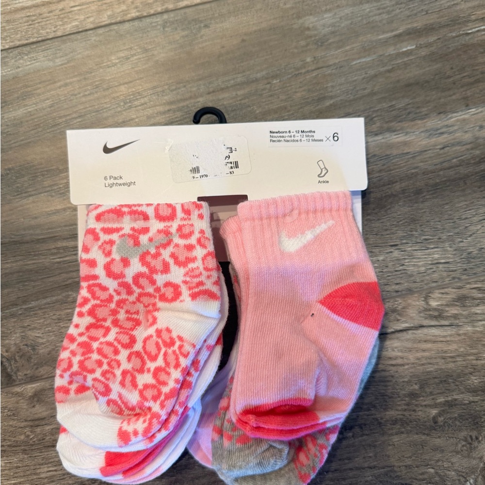 Nike Kids Pink and Gray Socks Set - Picture 1 of 1
